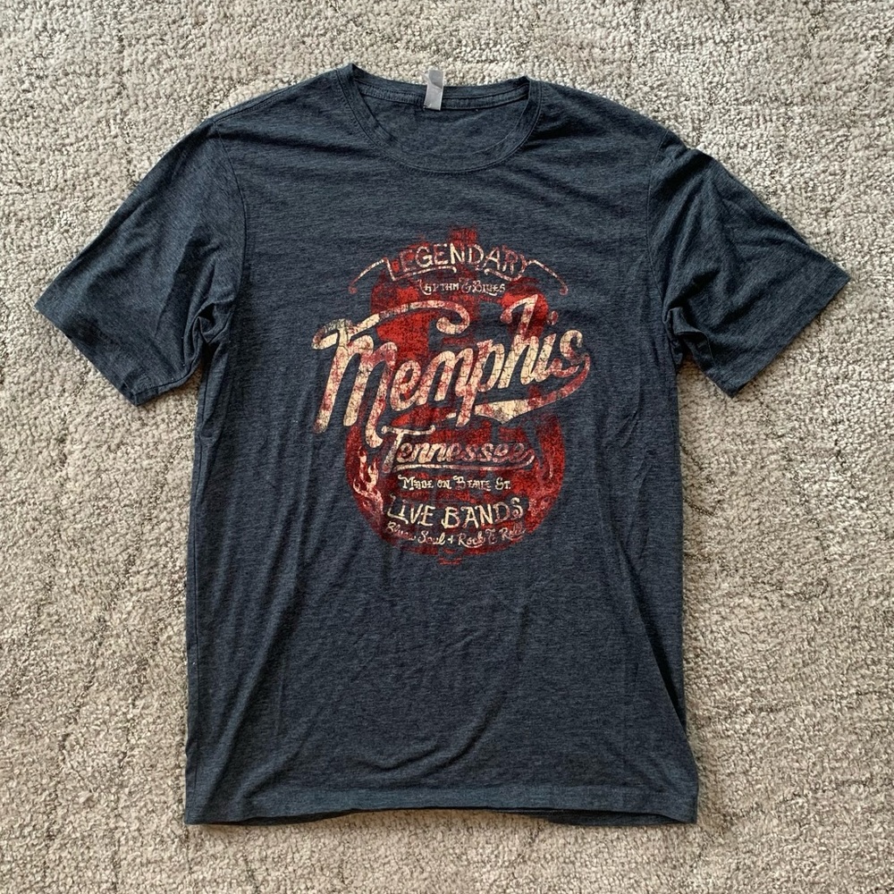 Y2K Memphis Tennessee graphic tee.